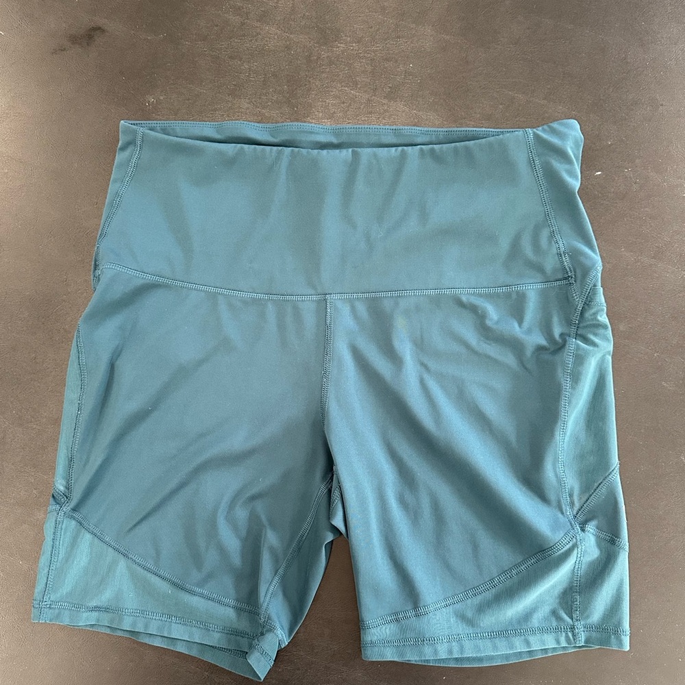 All in Motion Green Athletic Shorts High-Rise Moisture-Wicking